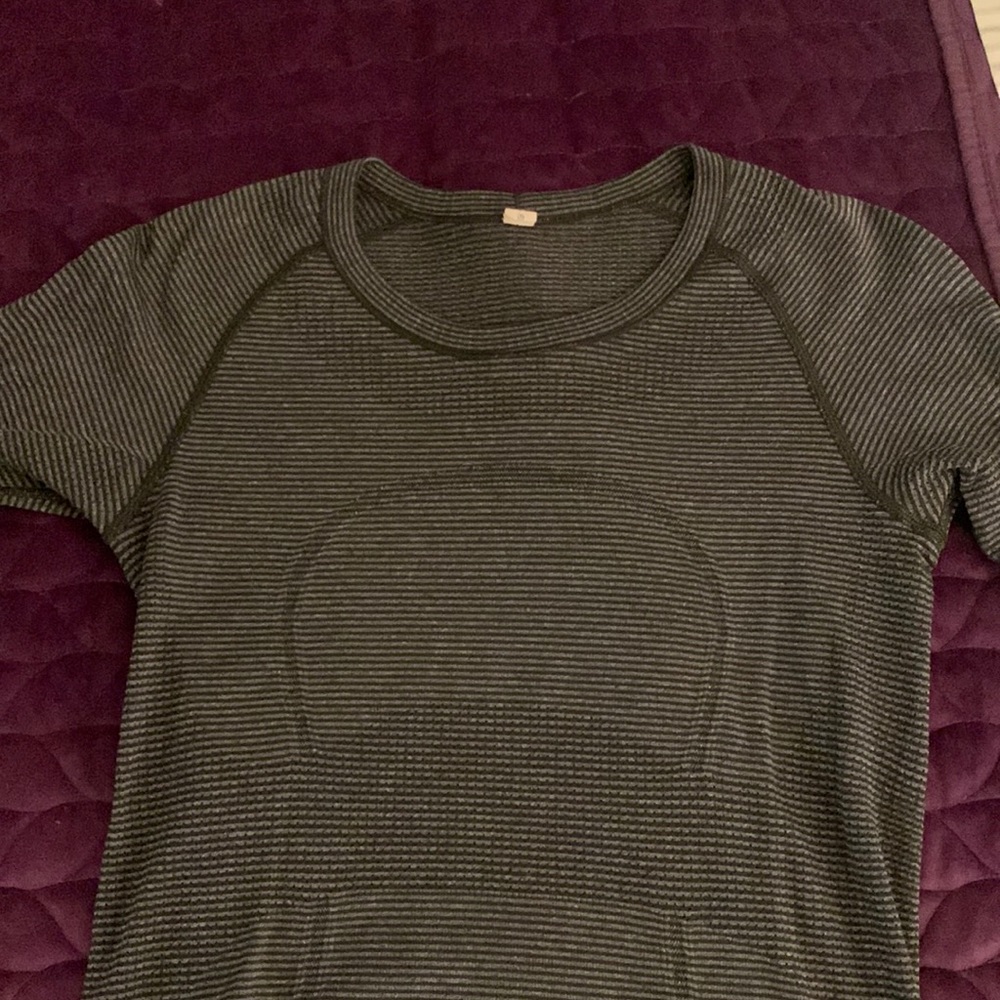 Lululemon long sleeve shirt
